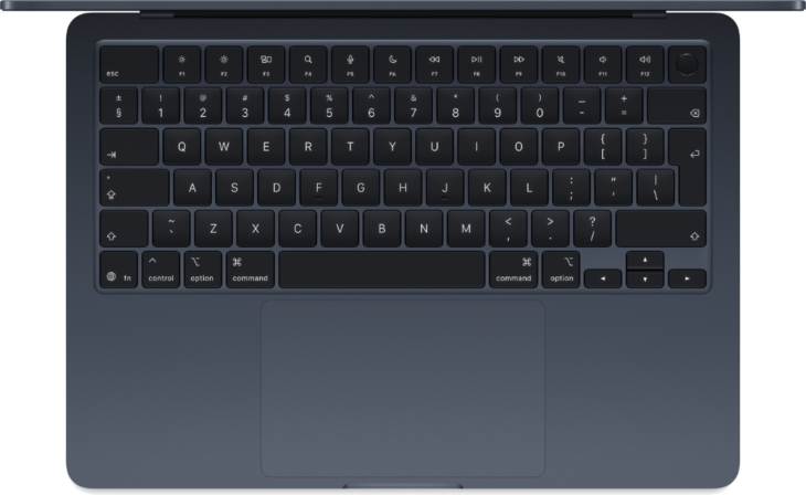 MacBook Air 13-tum, M5 10-core, grafik 8-core, 16GB RAM, 512GB SSD, Midnatt