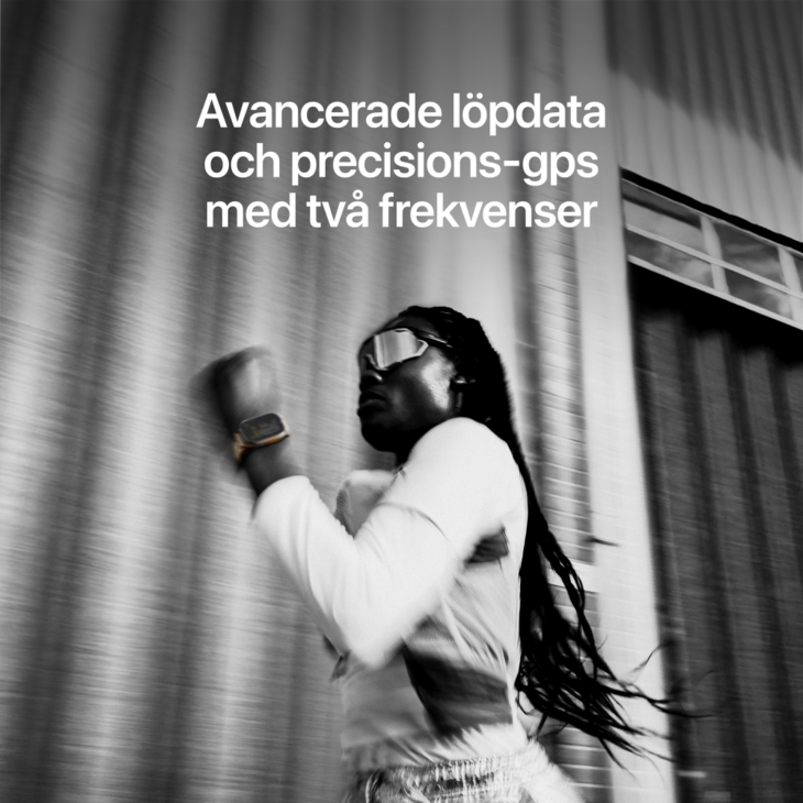 Apple Watch Ultra 4 med Titanboett Naturlig &bull; Milanesisk loop i titan Naturlig - Small
