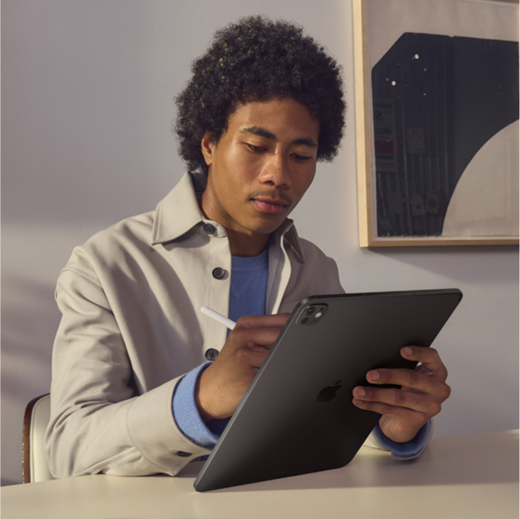 iPad Pro 13 tum M5 Wi‑Fi + Cellular 2TB med standardglas – Silver